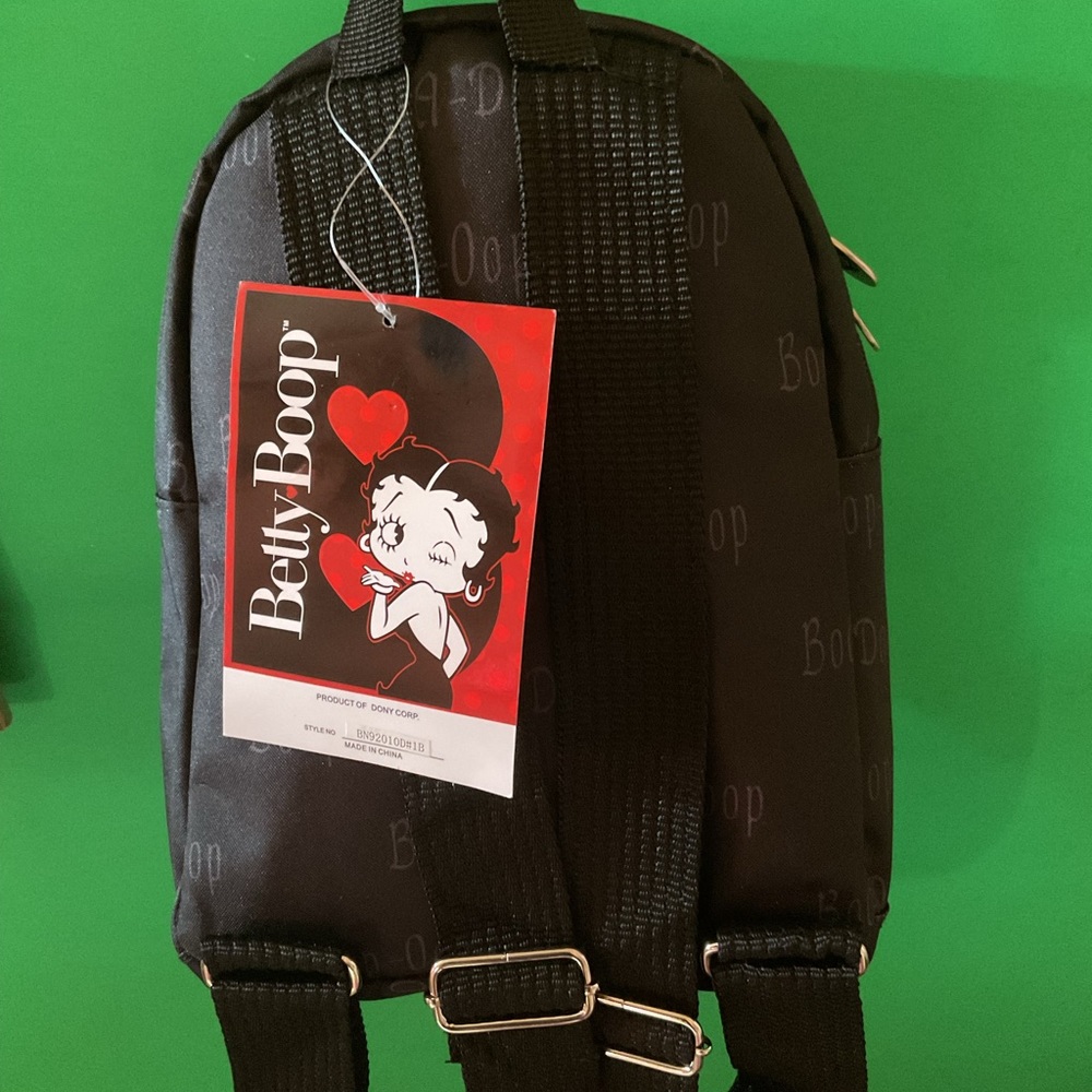 Betty Boop Backpack - Picture 2 of 3
